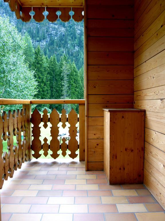 Appartamenti Majon Sotroi Кампителло-ди-Фасса Экстерьер фото