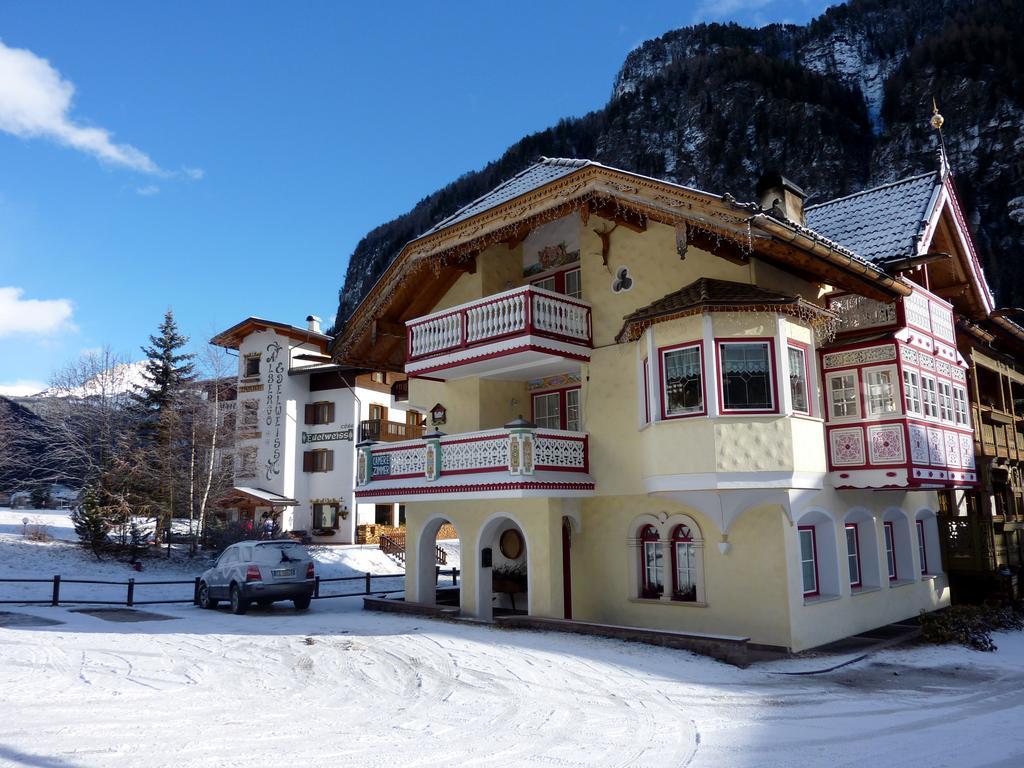 Appartamenti Majon Sotroi Кампителло-ди-Фасса Экстерьер фото
